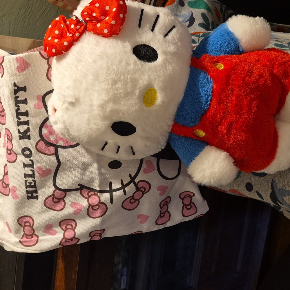 NWT 🩷 SANRIO GIFT BUNDLE 🩷 🎀HELLO KITTY Stuffed Doll & Cotton Tote🎀$55 R!